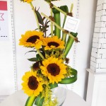 6 stem sunflower vase arrangement