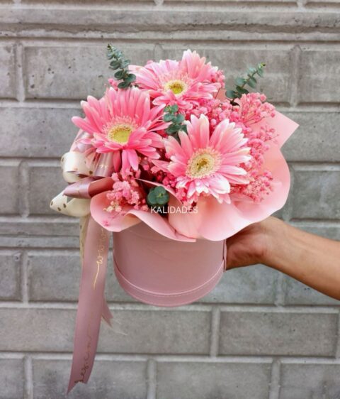 VD 22 3 stems Gerbera on Bloom box - Image 1