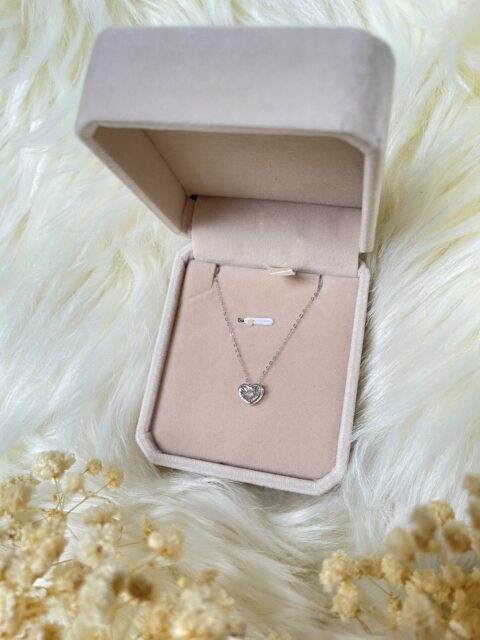 IMG-b6f4e235131b67b1cac0850d799cff93-V Heart of Alexa Necklace - Image 1